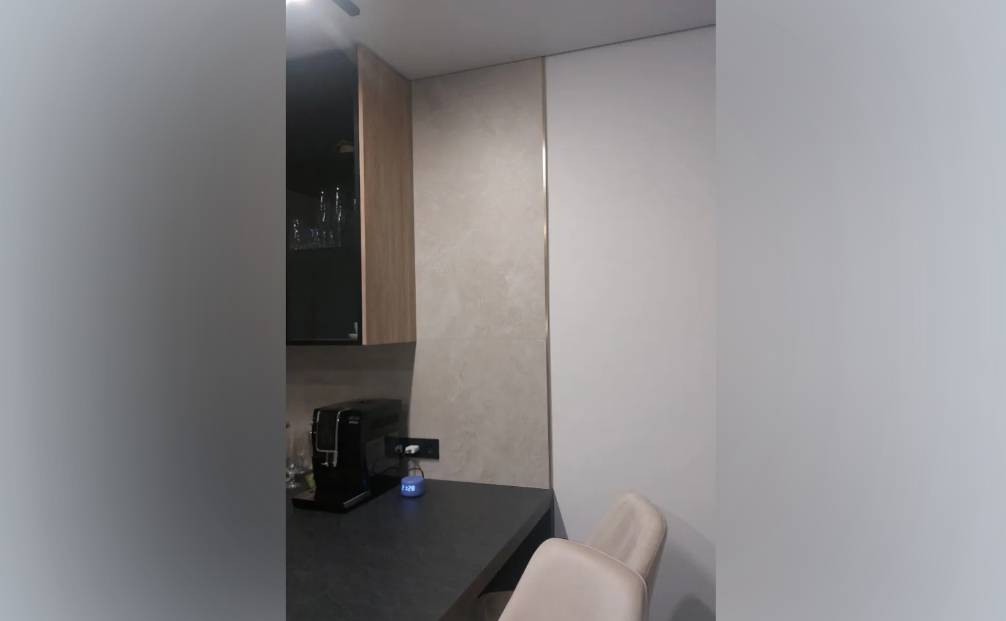 PVL74-05 Угол латунь Антик медь светлая 20х20мм 2.7м