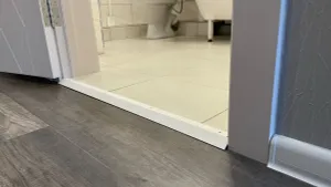 Порог разноуровневый ПР 02.2700.216 Белый