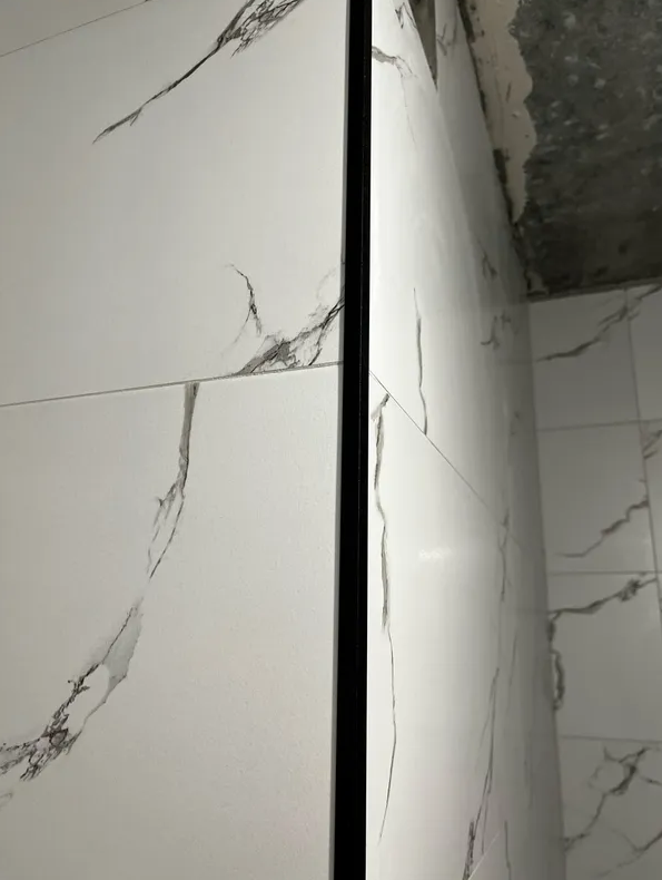 Угол декоративный 10х10 Уп 01-27.2700.515 Черный