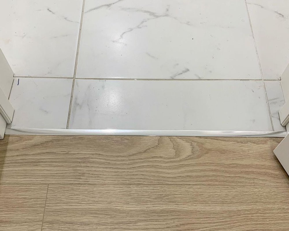 Порог для кварцвинила ЛС 10-1.2700.201л Серебро