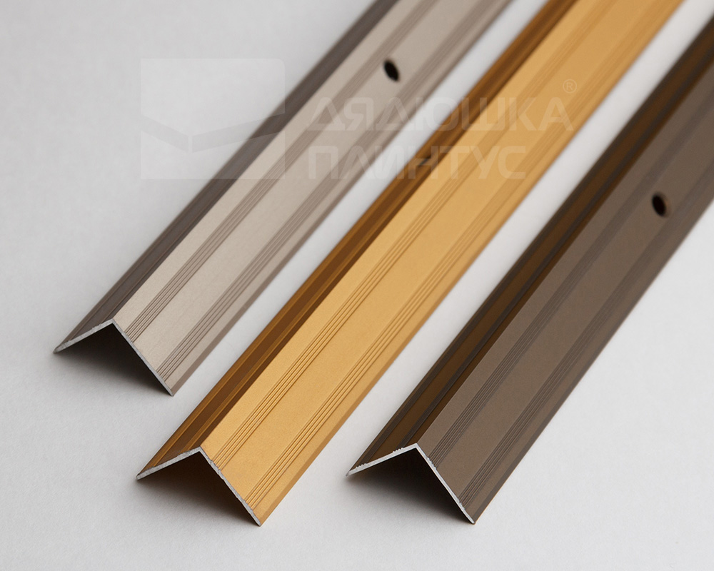 Порог угловой ПУ 05.900.042л Шампань