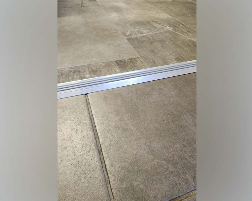 Порог одноуровневый ПС 08.900.001ч Без покрытия