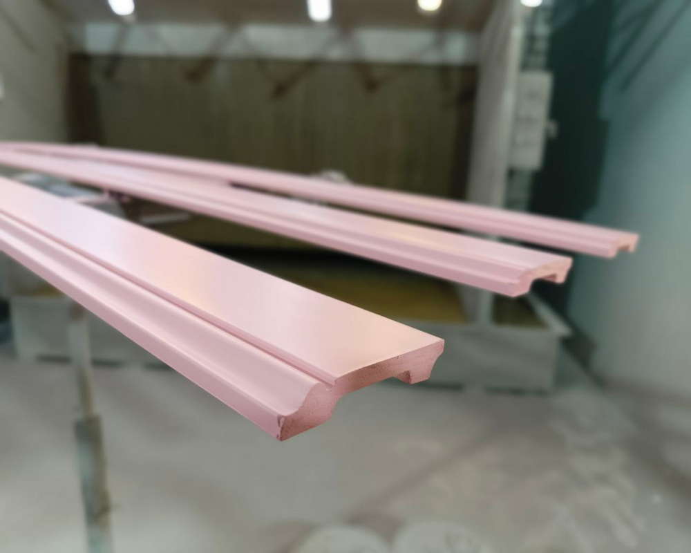 Плинтус СОЛИД 1 UHD 01/80 80*12*2000. Окраска включена в стоимость