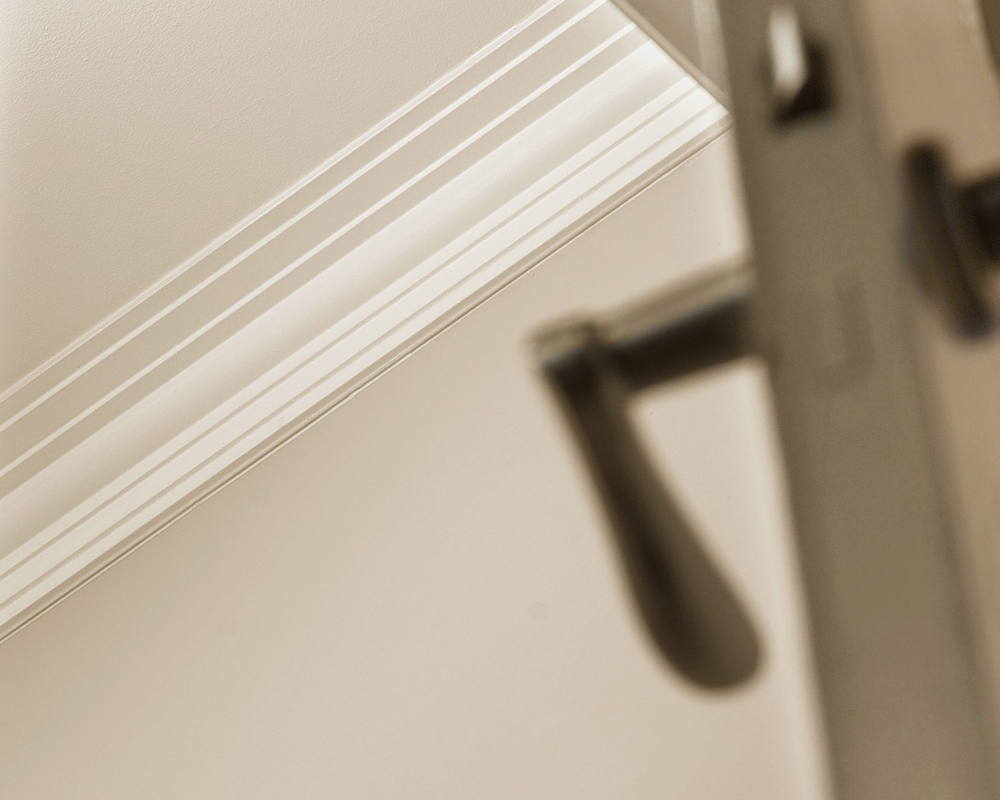 Карниз потолочный NMC LX-110R 80*80мм 2м