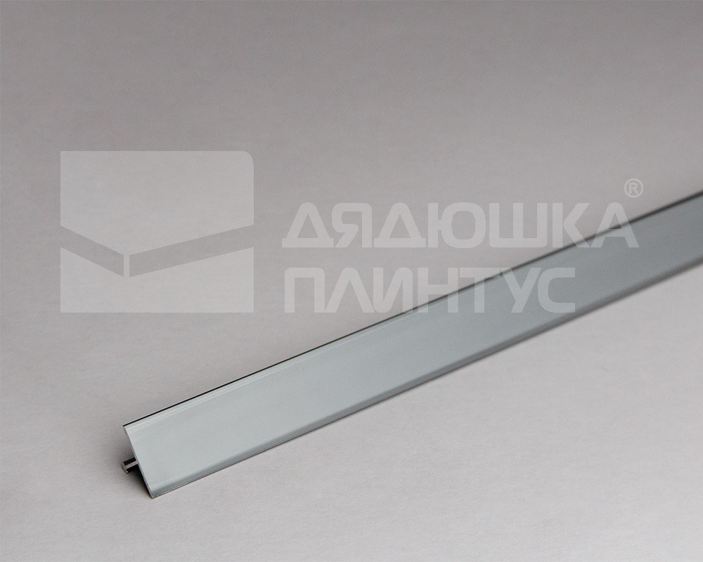 Алюминиевый  профиль ПТ-18 (659)  графит/глянец 2,7 м