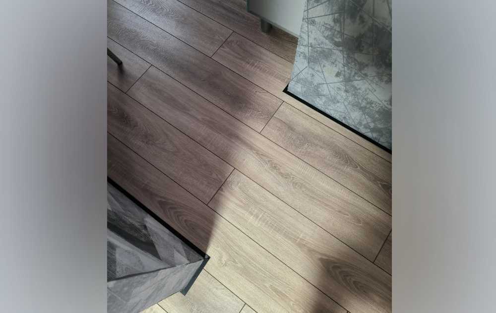 Антиплинтус Апл 01.2700.15. Черный