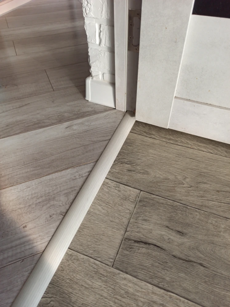 Порог разноуровневый ПР 06.900.105 Дуб арктик