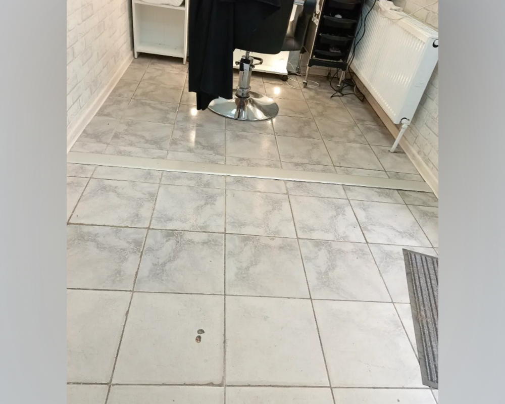 Порог одноуровневый ПС 05.1800.01л Серебро