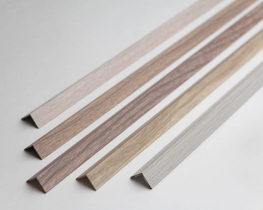 Угол декоративный 30х30 Уп 12-27.2700.545 Дуб дымчатый