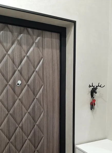 Угол декоративный 10х10 Уп 01-27.2700.515 Черный