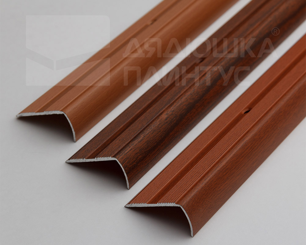 Порог угловой ПУ 06.2700.057 0,9 м Бетон айс