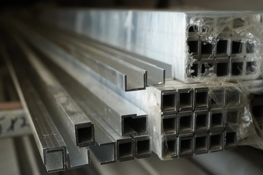 Швеллер 8х10х8 мм Шв 01.2000.501л Серебро. Цена за 5 штук.